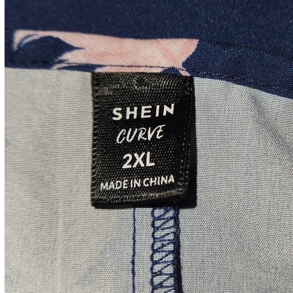 Shein Curve Blouse - Size 2X - Navy Feather Print - Picture 6 of 7